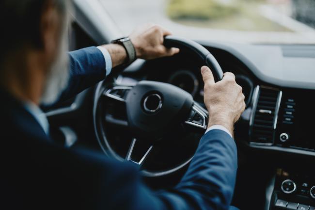 Déclaration d&rsquo;impôt 2025 sur les revenus 2024 : zoom sur les frais professionnels de véhicules utilisés par les salariés